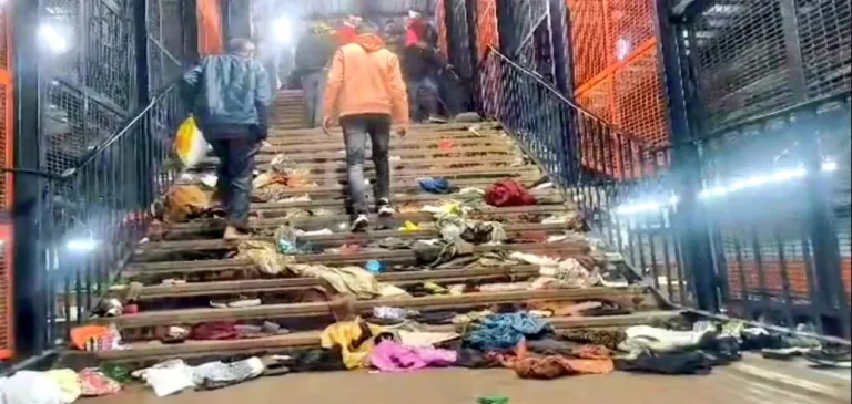 173966707215_killed_in_stampede_at_New_Delhi_Railway_Station_High_level_probe_ordered_situation_under_control_due_to_prompt_action.webp