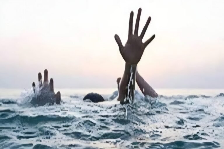Picsart_25-08-15_09-16-31-819.jpg