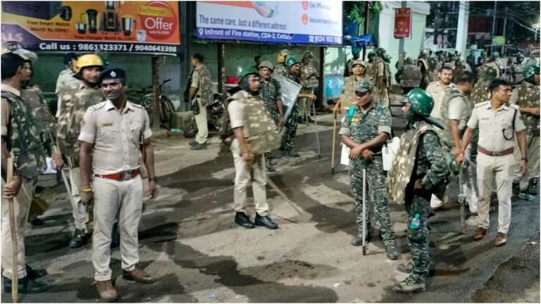 68e2e8ea40eca-police-and-security-personnel-keep-a-vigil-in-cuttack-055339733-16x9.png