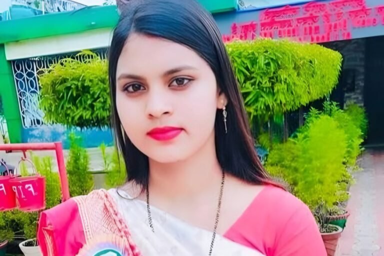 Picsart_25-10-04_18-49-10-442.jpg