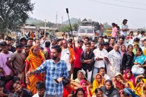 Picsart_25-11-04_19-36-36-413.jpg