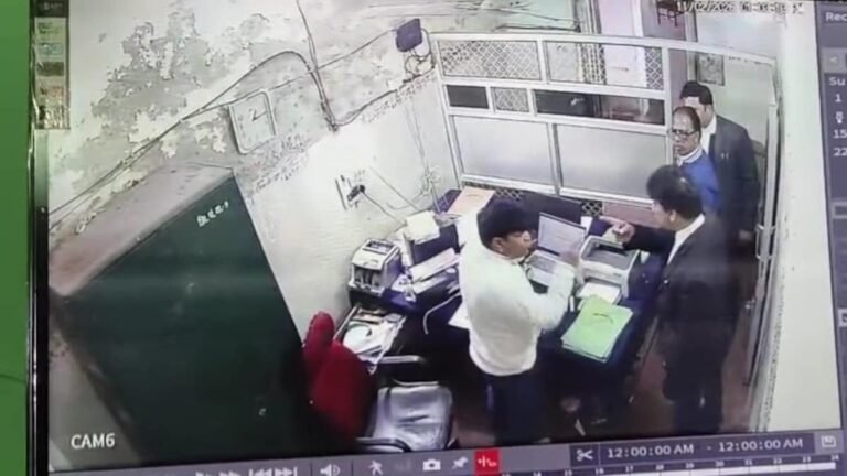 698dfbb95fccb-live-footage-of-lawyer-being-shot-dead-121133489-16x9.jpg