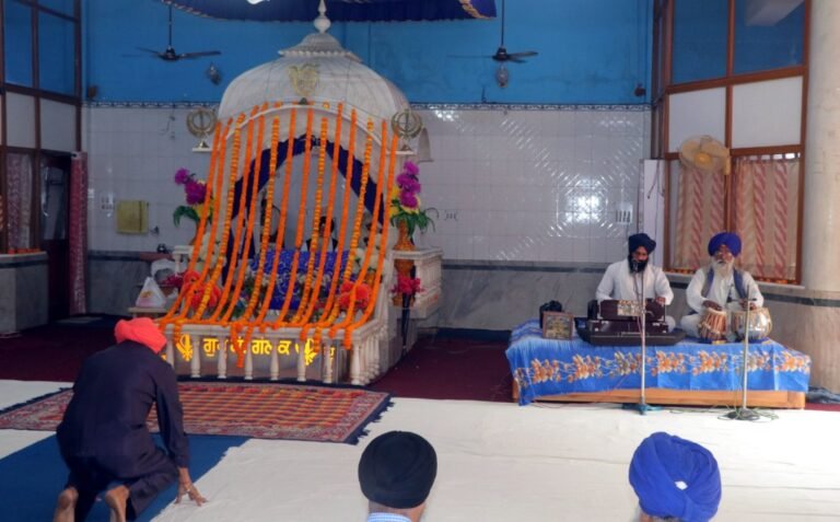 Tinplate-Gurudwara-Kirtan-Darwar.jpg