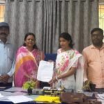 बागबेड़ा:प्राथमिक विद्यालय के जर्जर कमरे की मरम्मत की उठी मांग,पंचायत समिति सदस्यों ने प्रमुख को सौंपा ज्ञापन